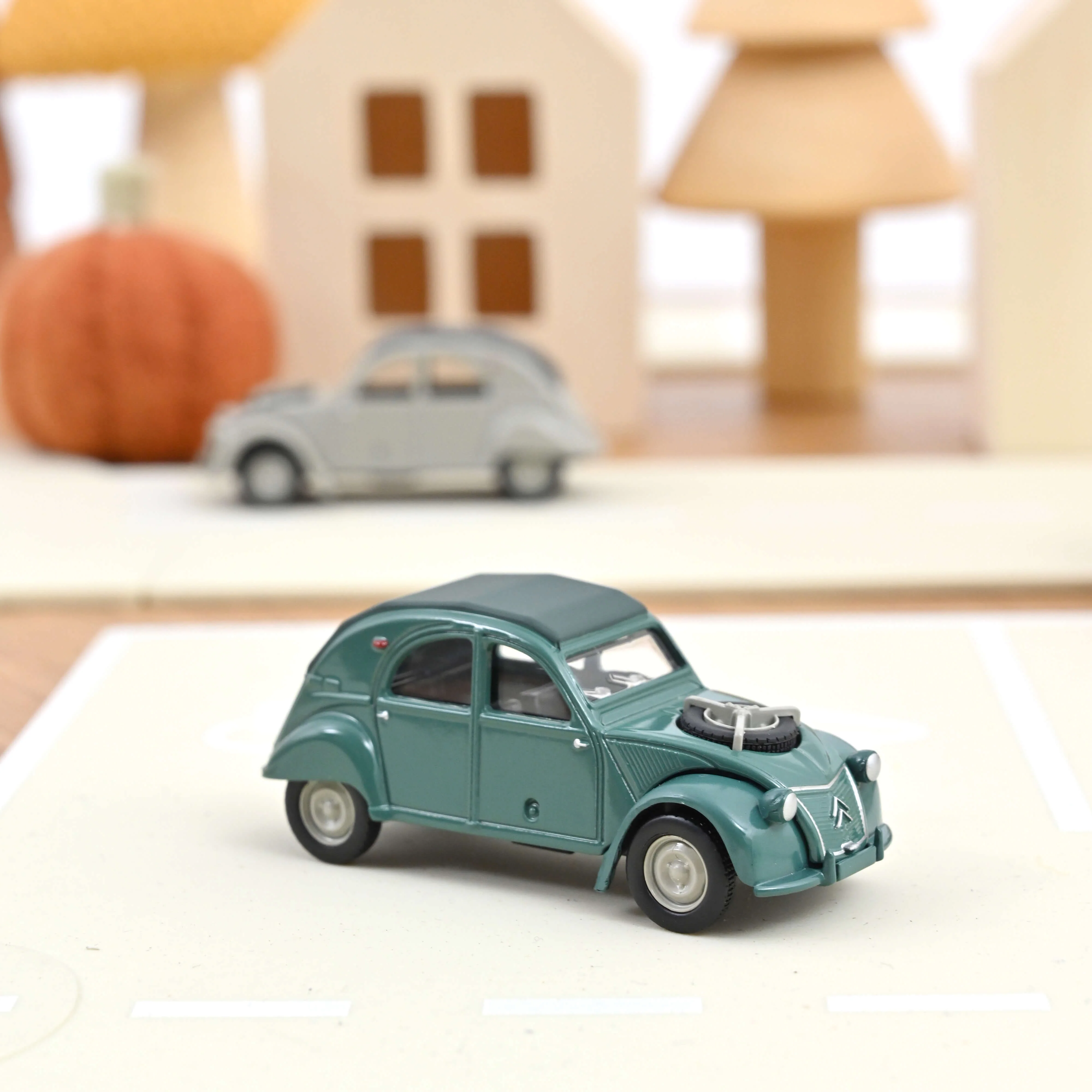 Miniature 1