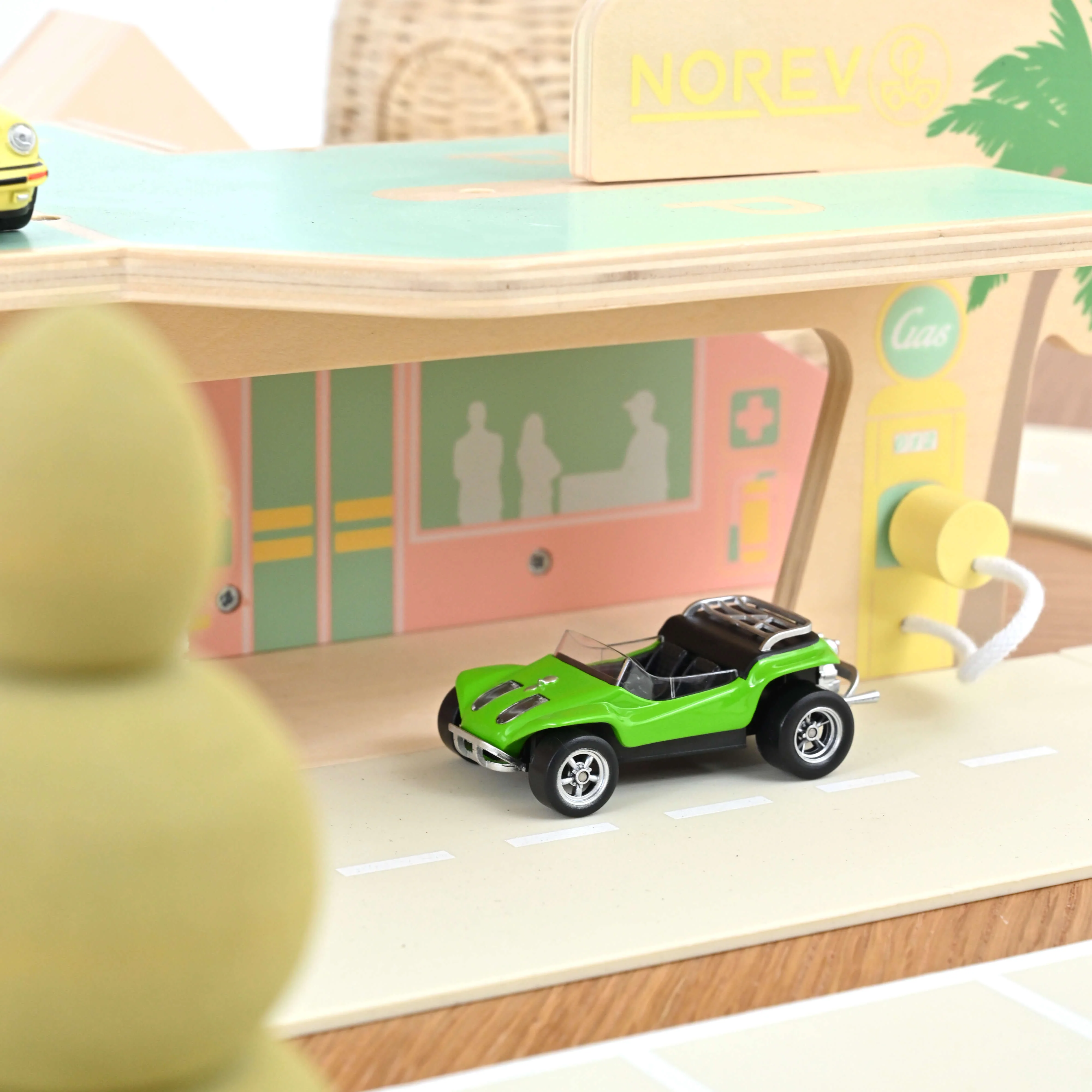 Miniature 1