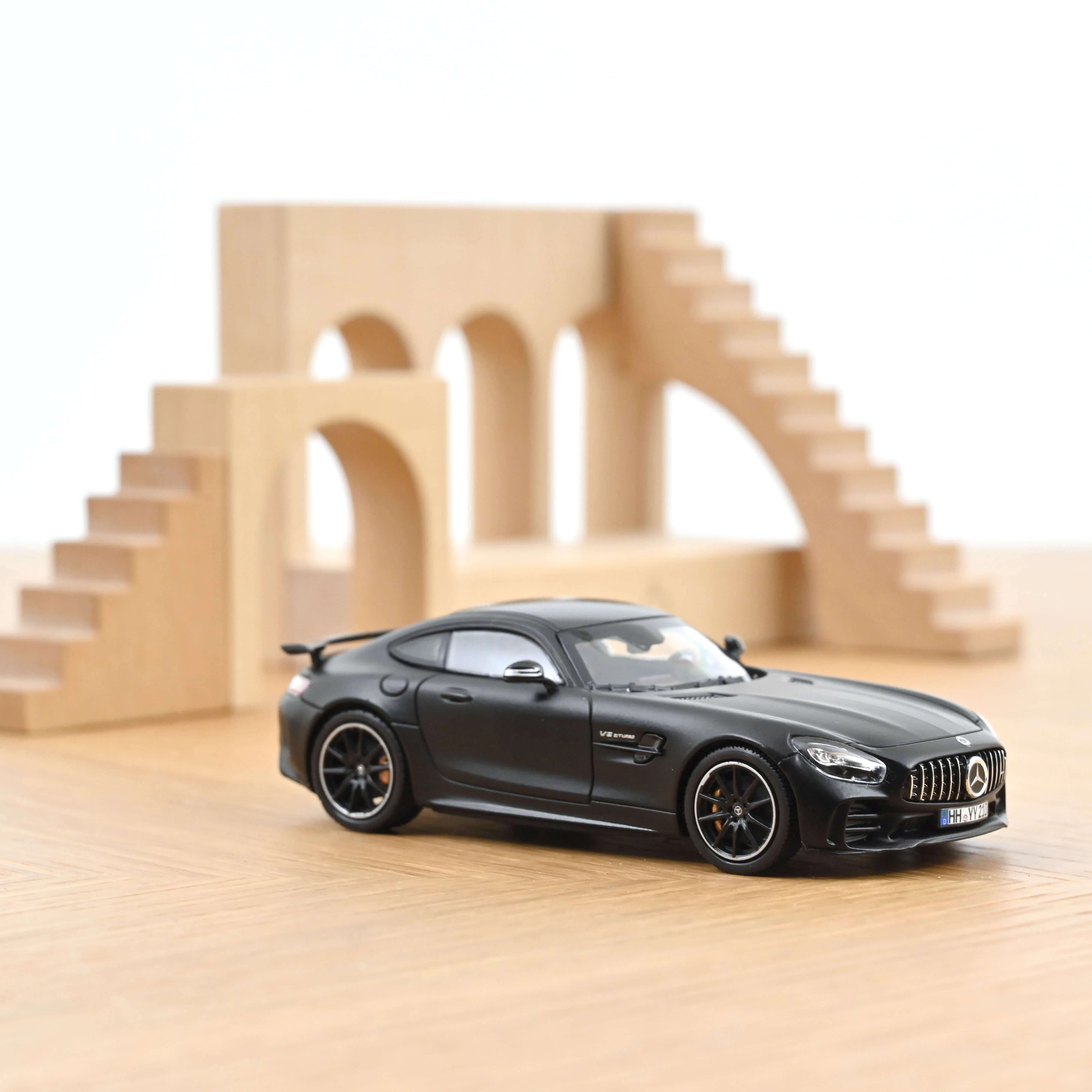 Miniature 1